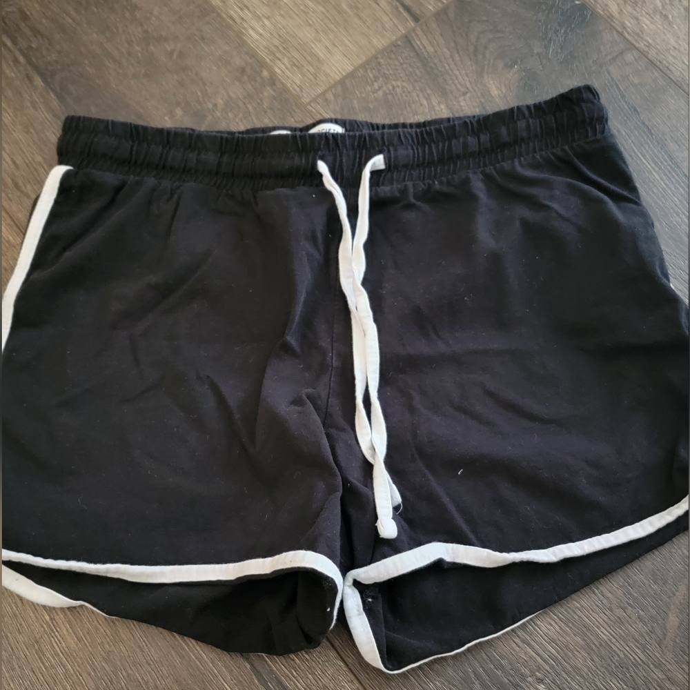 Athletic shorts